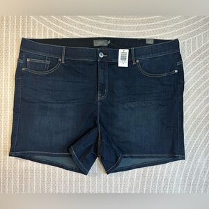 Torrid Womens 5 Inch Bombshell Premium Stretch High Rise Short 28 Canary Wharf